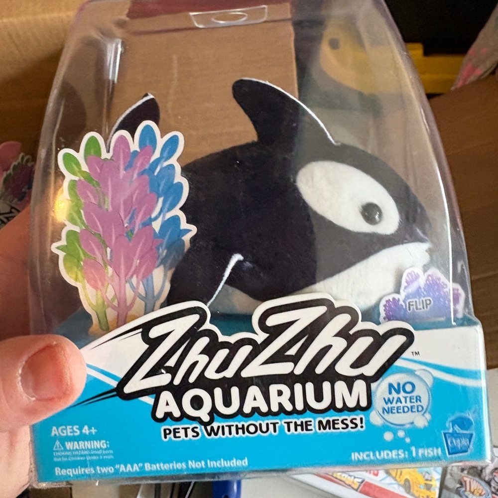 Nwt zhu Zhu orca whale for aquarium